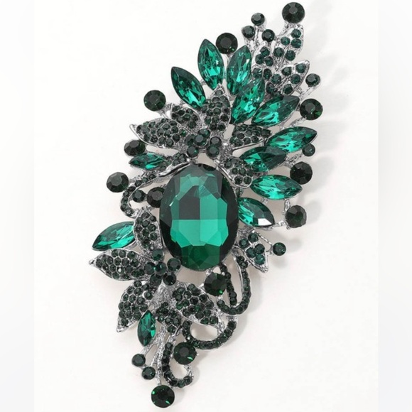 Jewelry - Floral Crystal Rhinestone Brooch / Pendant 2”x4.5”